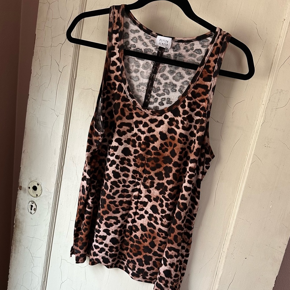 EVEREVE  • PEYTON JENSEN  | super soft leopard tanktop